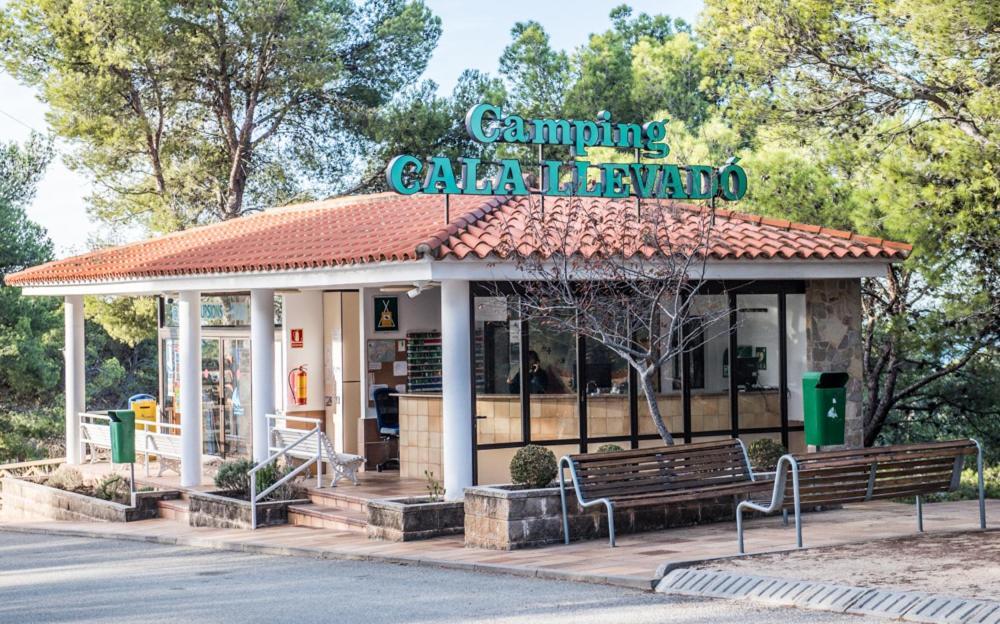 Camping Sunissim Cala Llevado 4* by Locatour Tossa de Mar Exterior foto