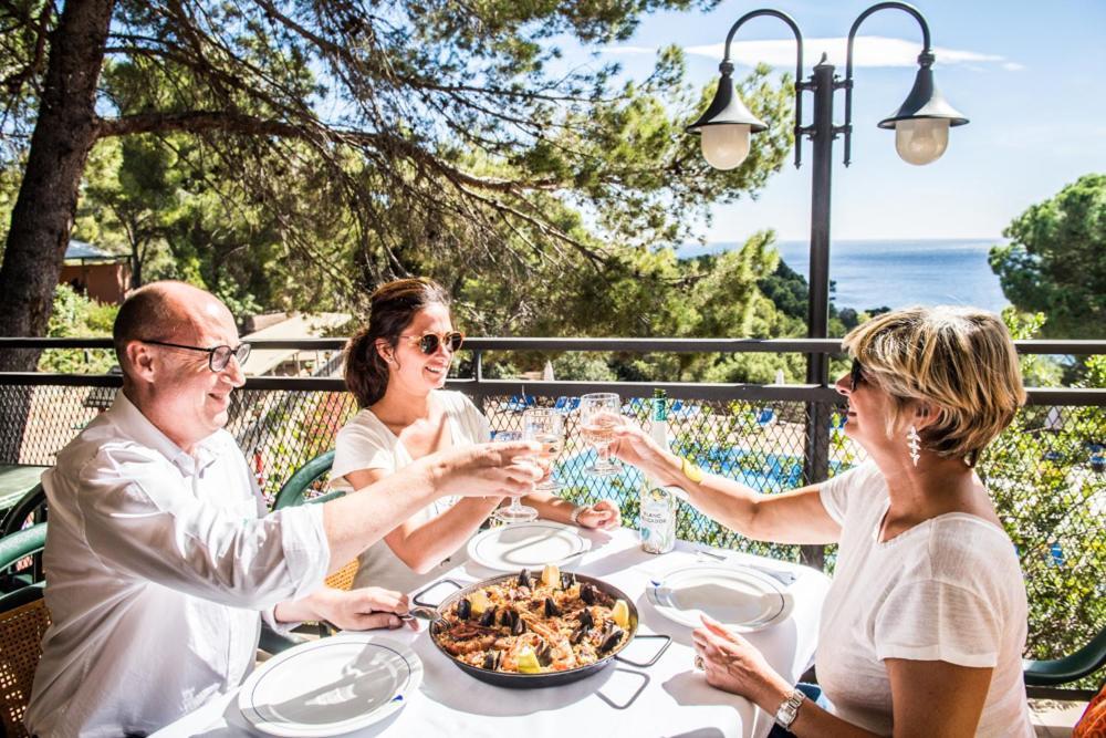 Camping Sunissim Cala Llevado 4* by Locatour Tossa de Mar Exterior foto